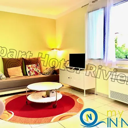Riviera: Mediterranean Beachfront Retreat Apartment *